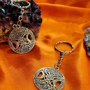 Triple moon goddess star pendant charm