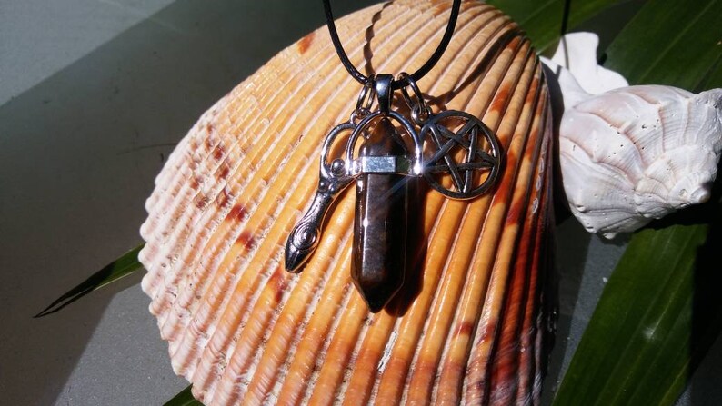 Tigers Eye Crystal point, Tigers Eye Pendant, Crystal, Chakra point necklace, hippie crystal point, pentacle charm, goddess charm, Strength