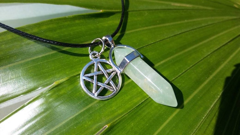 Jade Crystal point, Jade Crystal, Chakra point necklace, calming crystals, hippie crystal point, pentacle charm, goddess charm, lucky charm