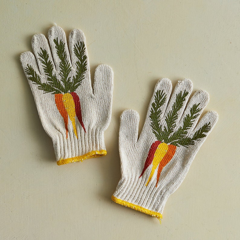 Heirloom Carrot Gardening Gloves