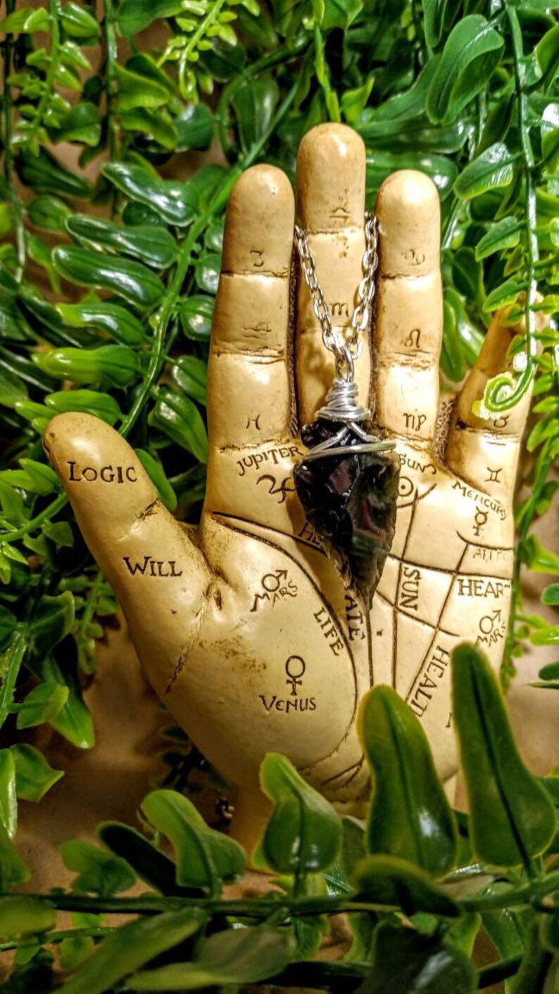 Obsidian Arrowhead, Arrowhead Pendant, Silver Chain Arrowhead, Obsidian Pendant, Native American, Native Arrowhead, protection pendant,