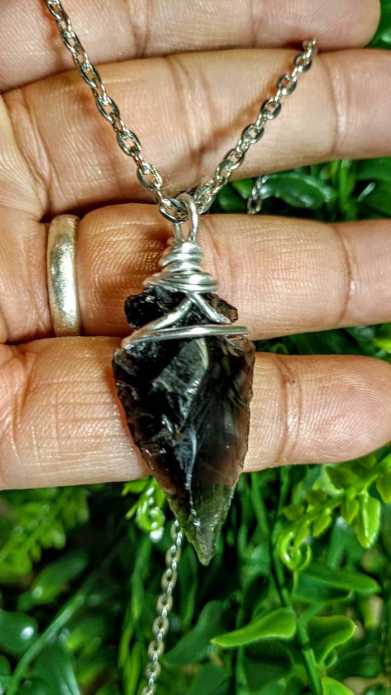 Obsidian Arrowhead, Arrowhead Pendant, Silver Chain Arrowhead, Obsidian Pendant, Native American, Native Arrowhead, protection pendant,
