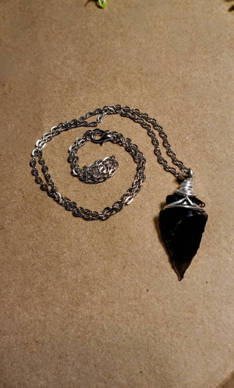 Obsidian Arrowhead, Arrowhead Pendant, Silver Chain Arrowhead, Obsidian Pendant, Native American, Native Arrowhead, protection pendant,