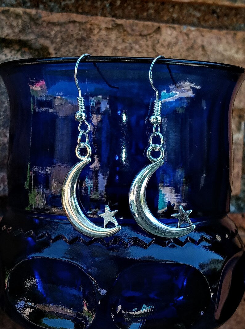 Moon & Star Earrings, Celestial Dangle Earrings, Silvertone Moon, Silvertone Moon Dangles, Man in the Moon Dangles, Celestial Earrings