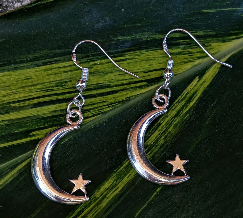 Moon & Star Earrings, Celestial Dangle Earrings, Silvertone Moon, Silvertone Moon Dangles, Man in the Moon Dangles, Celestial Earrings