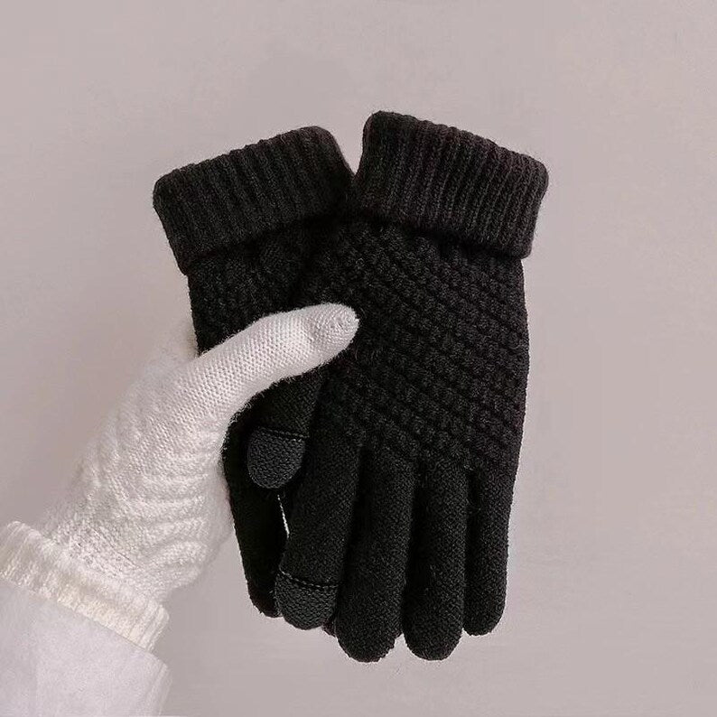 Wool Touchscreen Gloves | Two-Tone Knit Mittens